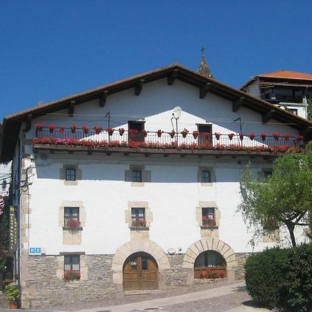 Hostal Ezkurra Exteriér fotografie